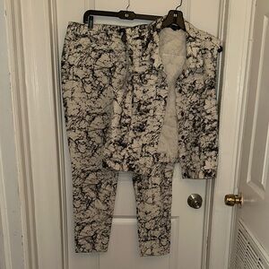 Baccini Black and White Marble Print Skinny Pants & Jacket Set